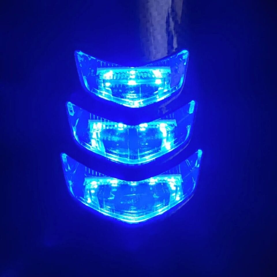 Verlichting Claxonneus LED THNDR Blauw | Vespa Sprint / Primavera - Afbeelding 3