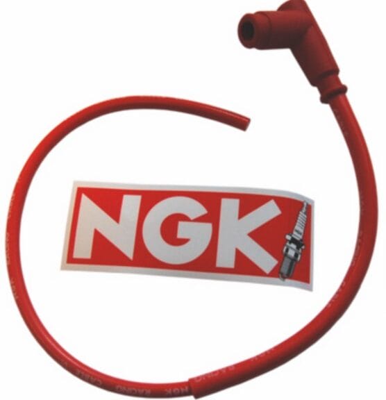 bougiekap ngk + kabel silicone race rood past op univ cr4