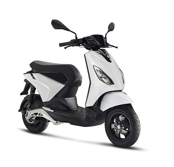 scooter 25km electrisch 29Ah wit past op piaggio1 (one)